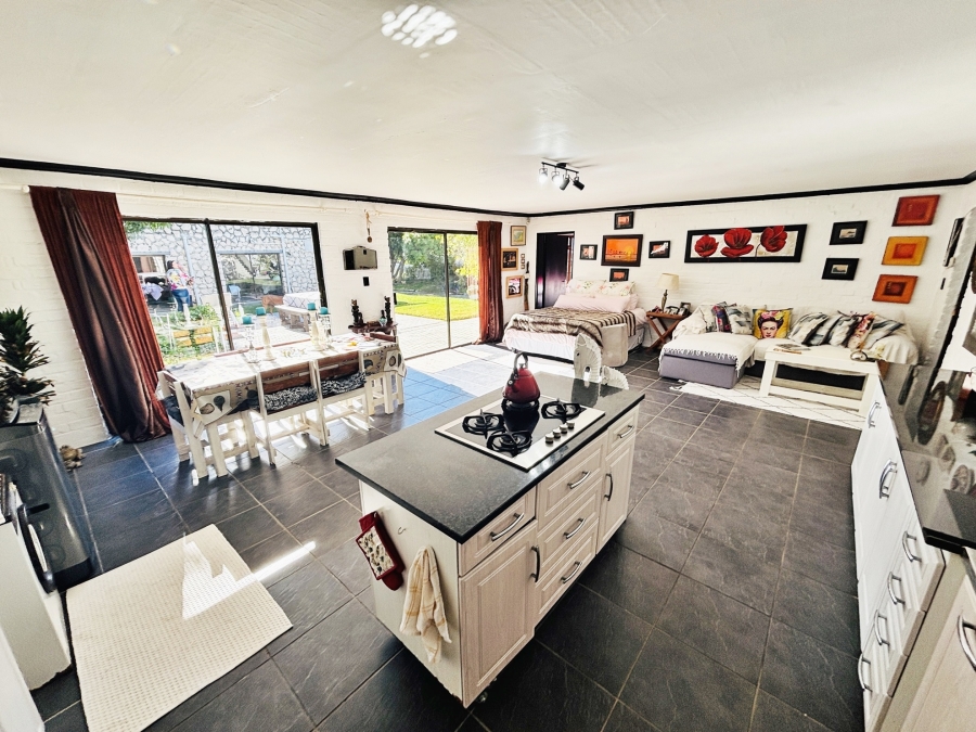 5 Bedroom Property for Sale in Struisbaai Western Cape